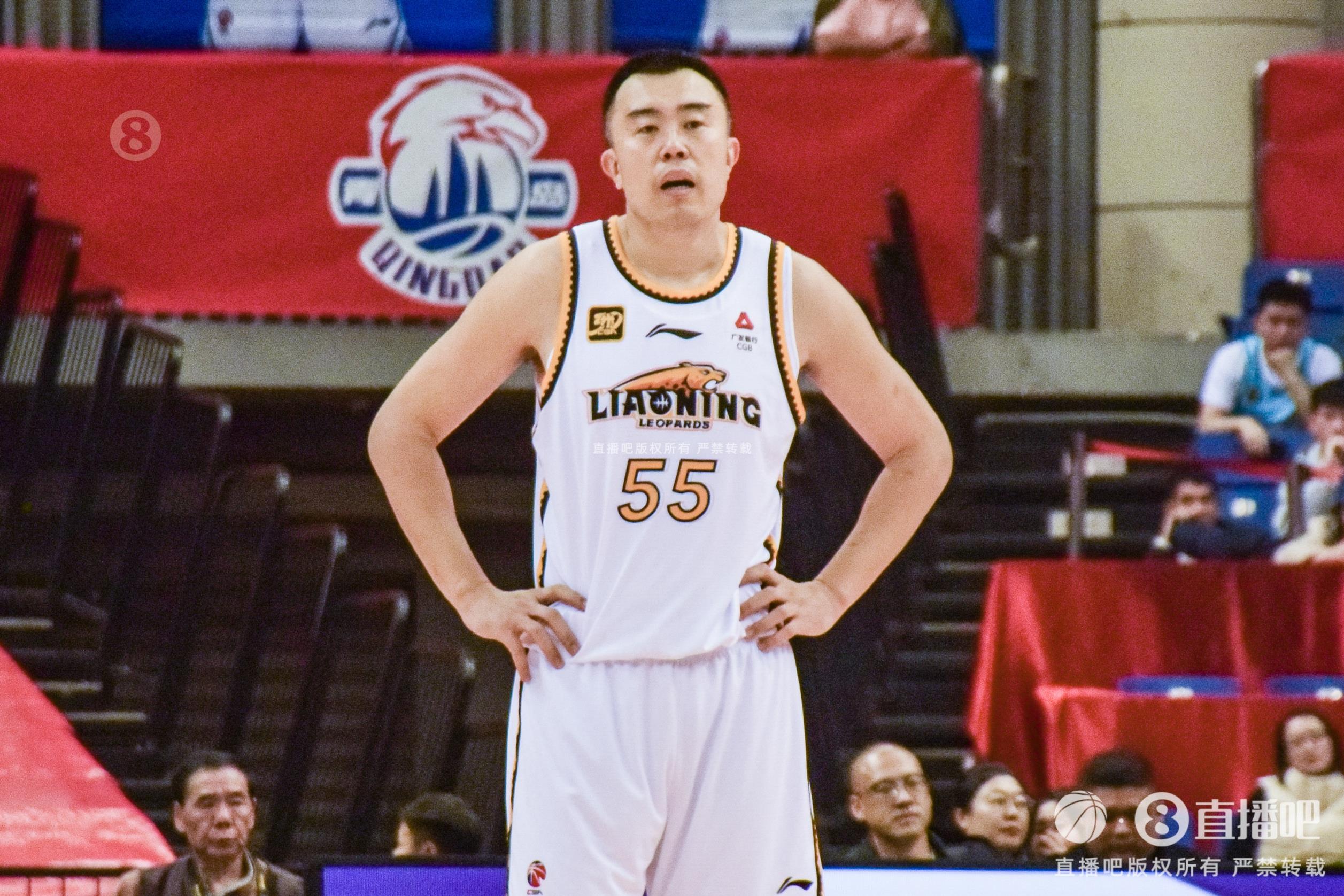 老將盡力了！韓德君7中4拿到14分12籃板3助攻